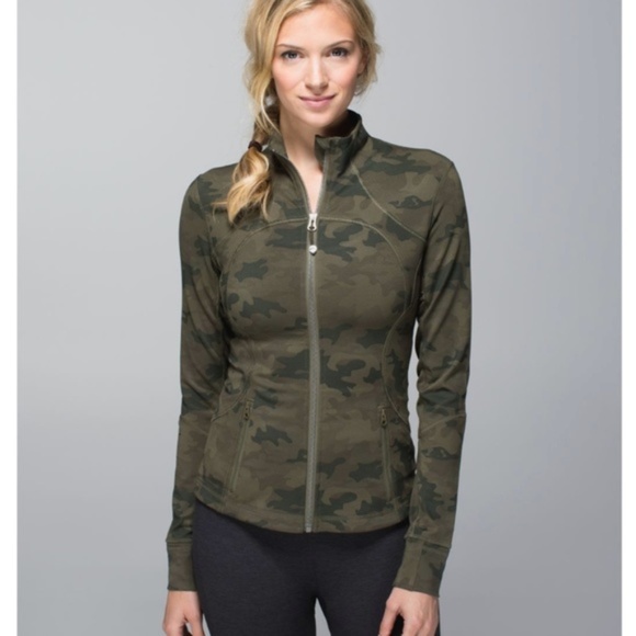 lululemon athletica Jackets & Blazers - RARE Lululemon Forme Jacket - Camo